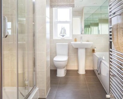 hbs-group-southern-hbs-mechanical-plumbing-heating-services-new-build-housing-barratt-homes-david-wilson-homes-st-james-place-case-study-main-bathroom