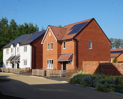 hbs-new-energies-new-build-solar-pv-installers-for-housebuilders-roof-integrated-solar-panels-bloor-homes-crowdhill-green-case-study-gallery1