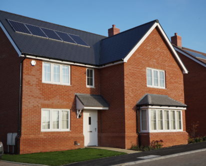 hbs-new-energies-solar-for-new-homes-solar-panels-for-new-build-houses-new-build-solar-pv-panels-bovis-homes-boorley-park-case-study-1
